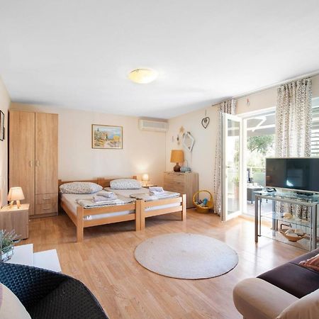 Apartments Nena Brodarica  Exterior photo