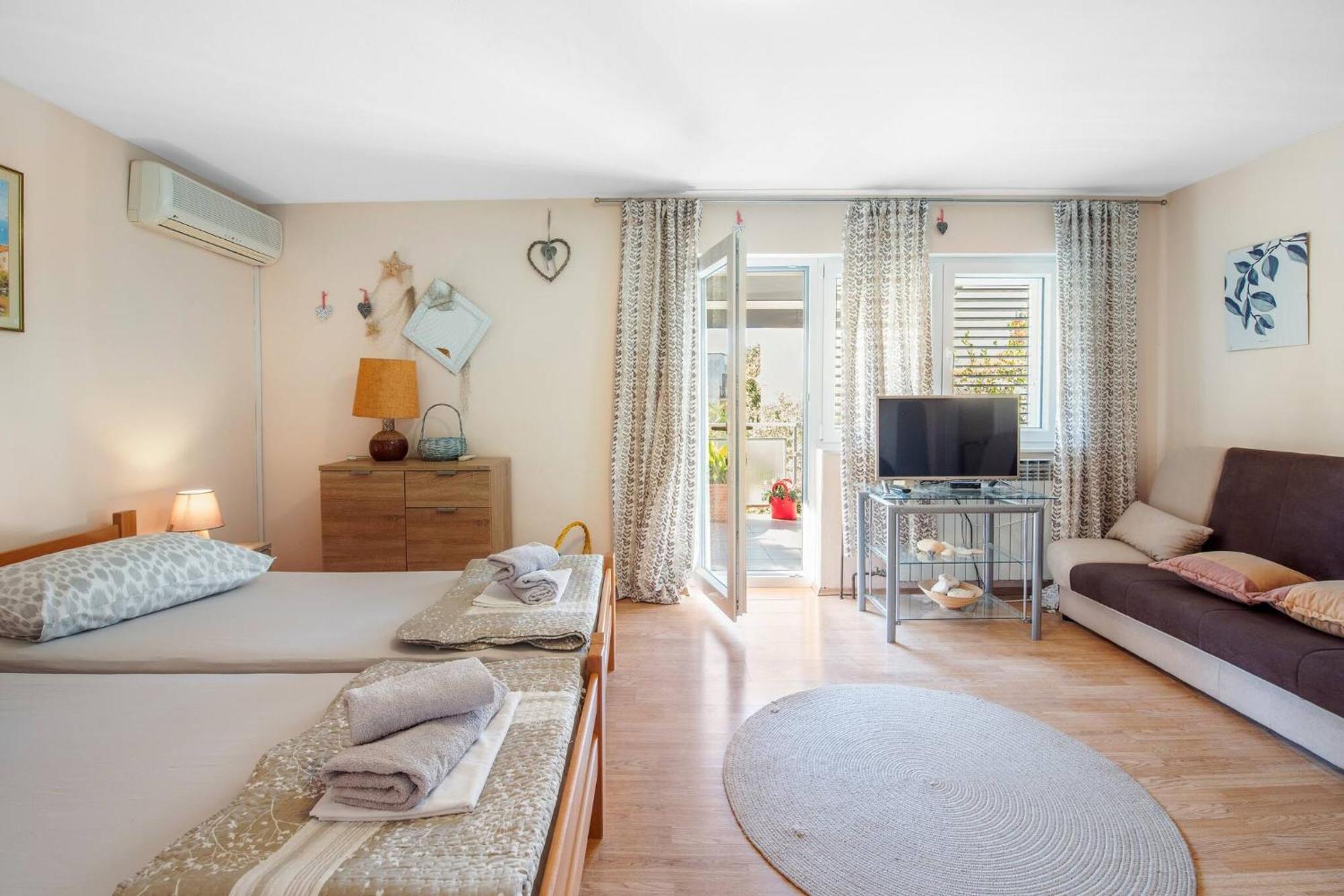 Apartments Nena Brodarica  Exterior photo