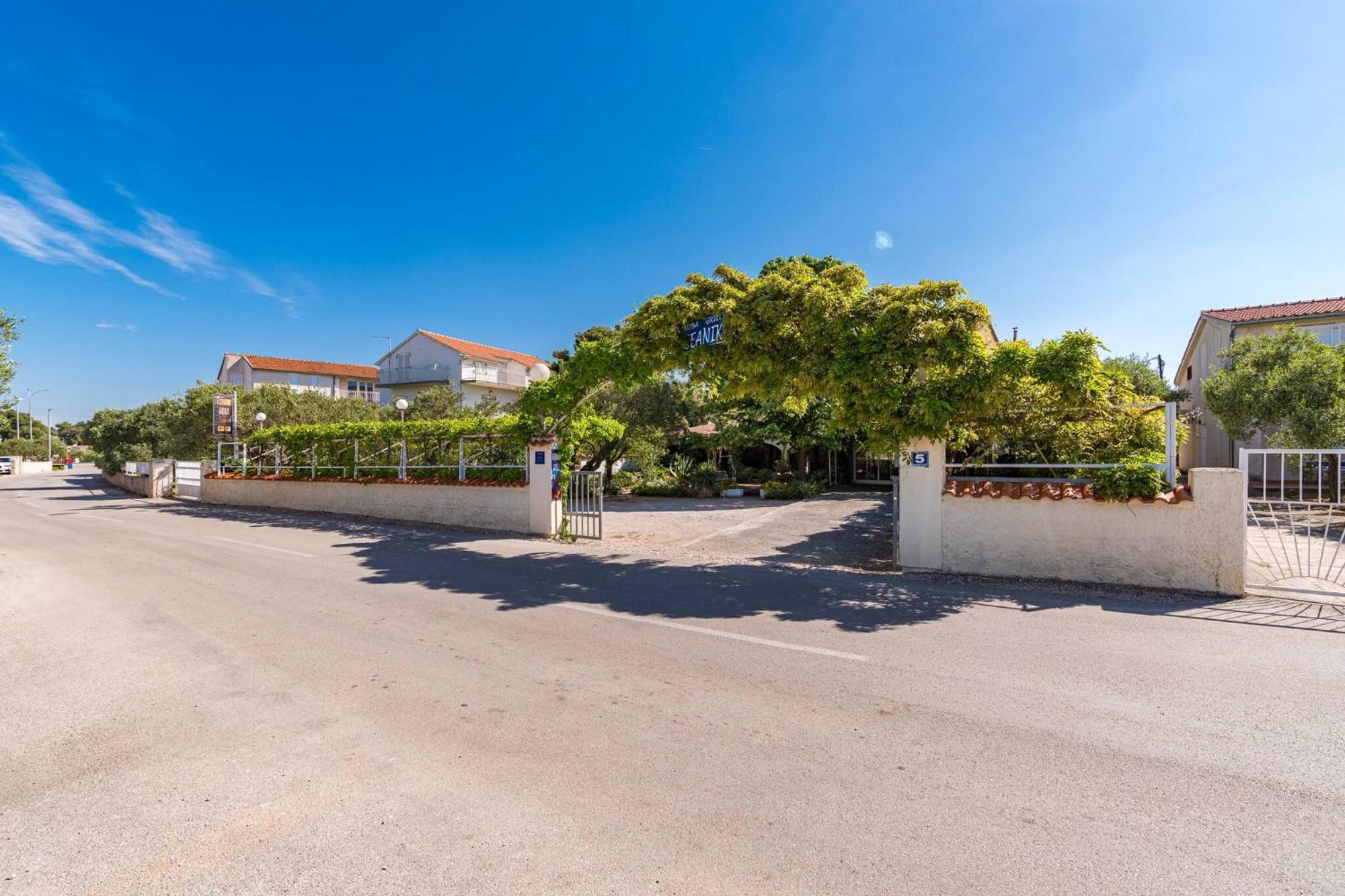 Apartments Nena Brodarica  Exterior photo